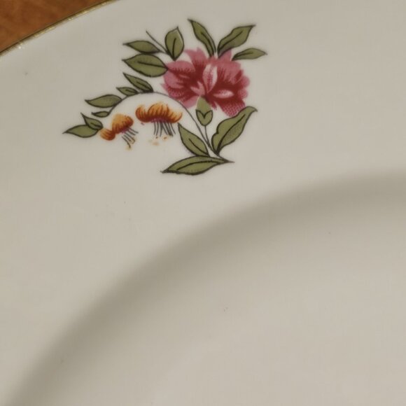 Crown Staffordshire Dresden Spray Salad Plate 8.5" rose floral bouquet - Picture 10 of 12